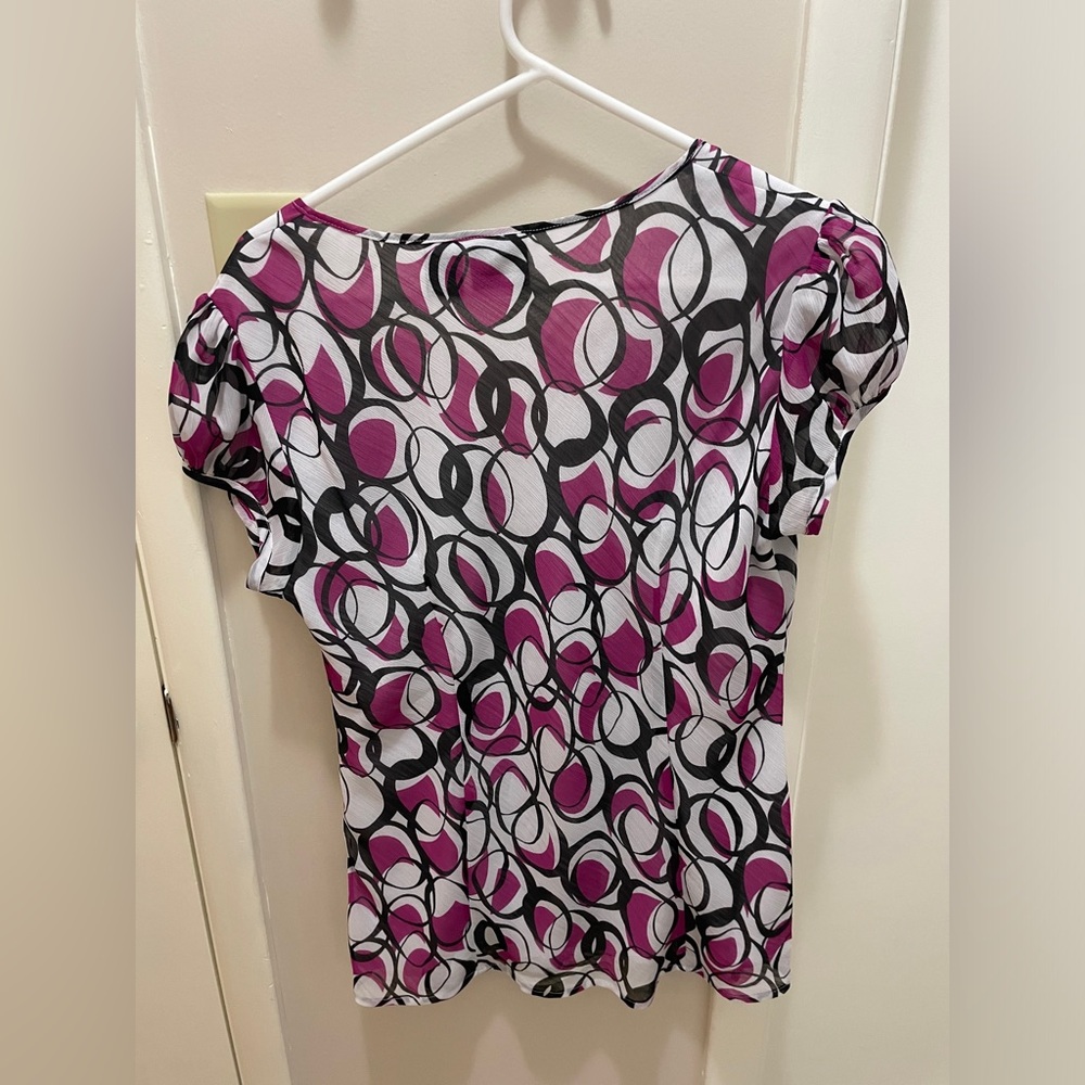 Funky patterned top - Picture 2 of 2
